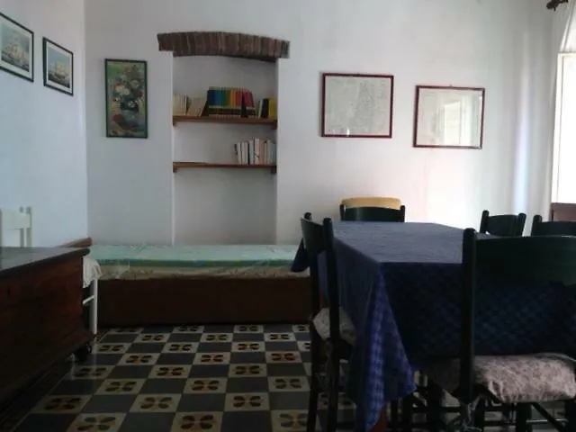 Via Scappini 리오마리나